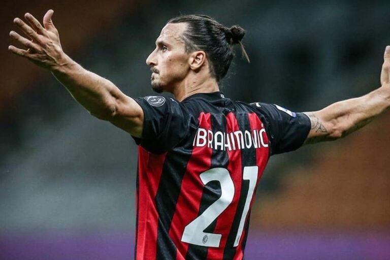 striker terbaik dunia