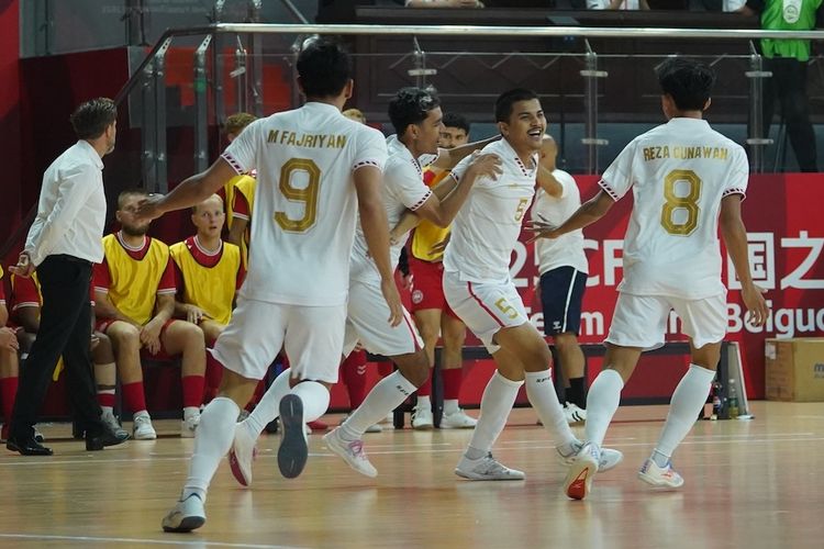 https://punditliga.com/indonesia-juara-cfa-timnas-futsal-borong-4-penghargaan-usai-kalahkan-denmark