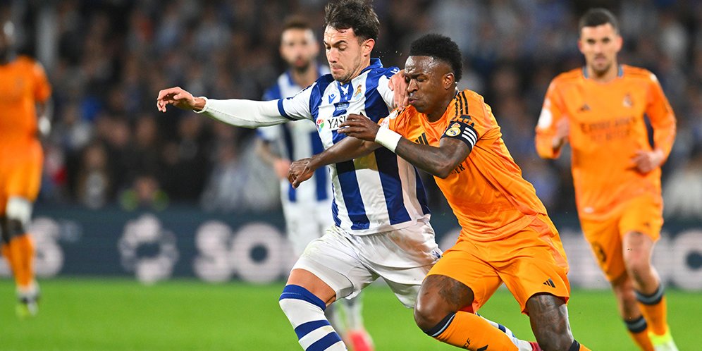 https://punditliga.com/real-madrid-vs-real-sociedad-los-blancos-tahan-drama-di-anoeta-meski-10-pemain